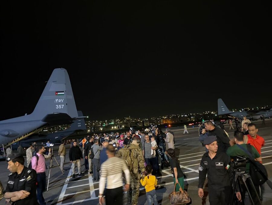 خلال ساعات.. طائرتان جديدتان لإجلاء أردنيين