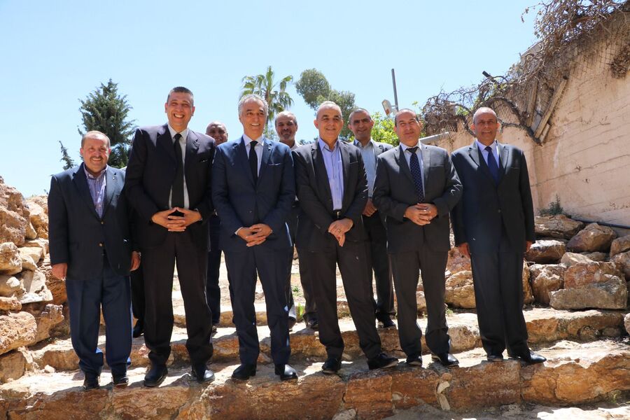 وزير السياحة يتفقد موقع رجم الملفوف