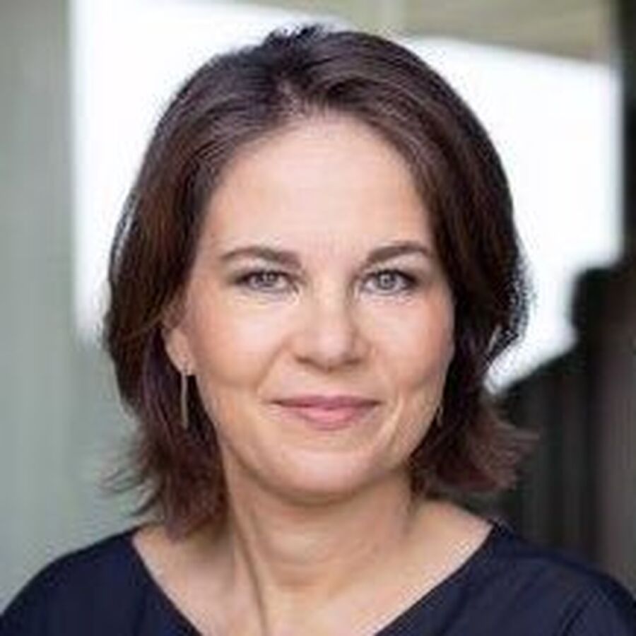 وزيرة الخارجية الألمانية تؤكد أهمية دور