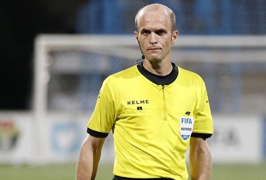 طاقم أردني يقود مباراة بالدوري السوري