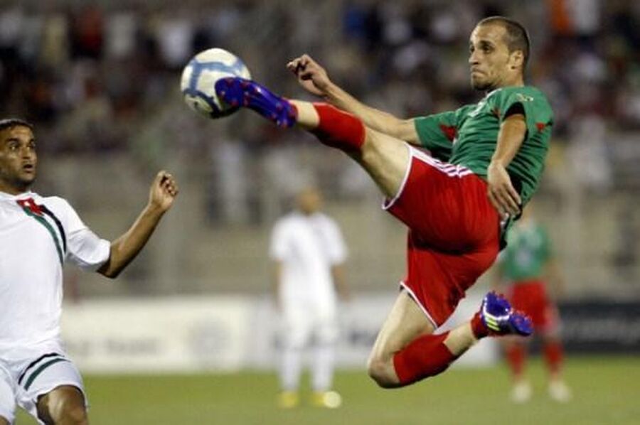 الوحدات يشكل لجنة للقاء اللاعب الدميري