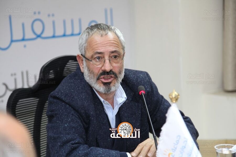 الحمارنة: الملك وجه لجان الاعيان لتهيئة