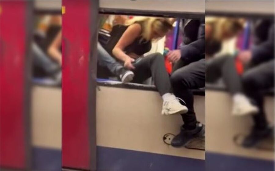 فيديو يحبس الأنفاس لهروب ركاب في