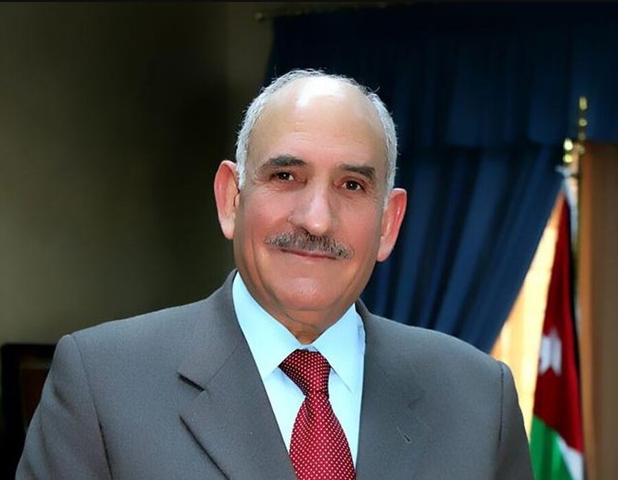 الذنيبات يترأس اجتماعا لبحث سير العمل