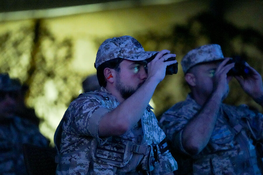 ولي العهد يتابع تمرين صقور الهواشم3