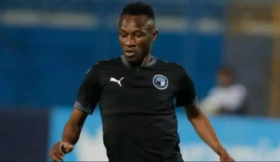 حادث ولا أغرب.. لاعب كرة بفريق