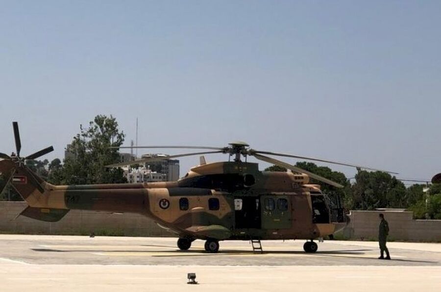 مروحية أردنية تهبط في مقر الرئاسة