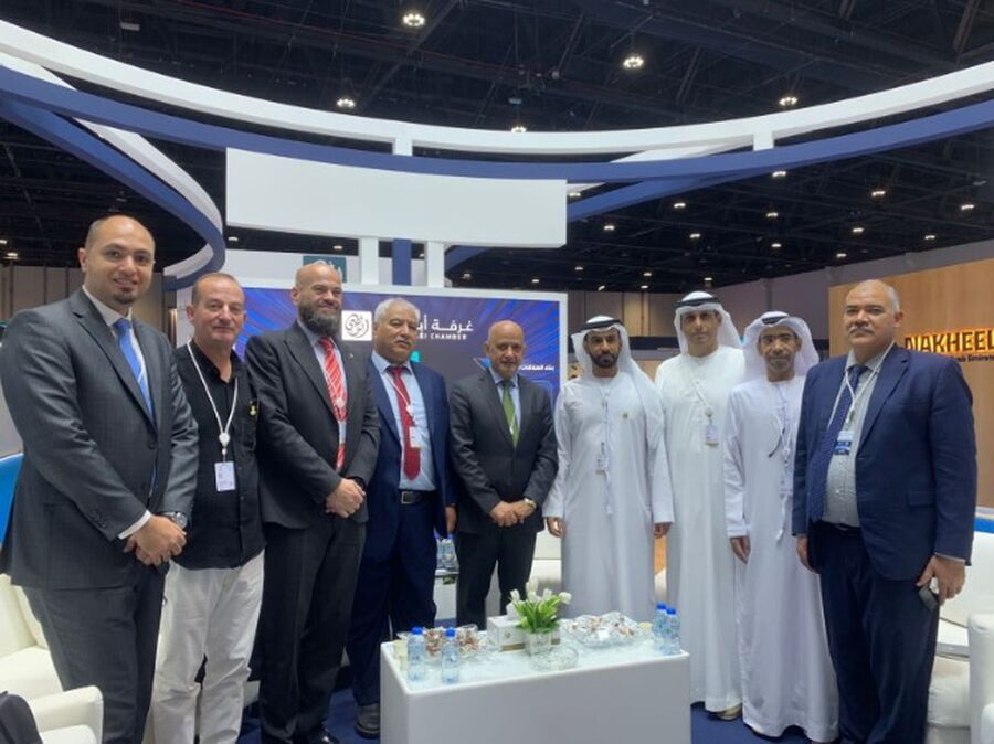 بحث تعزيز التعاون بين غرفتي تجارة