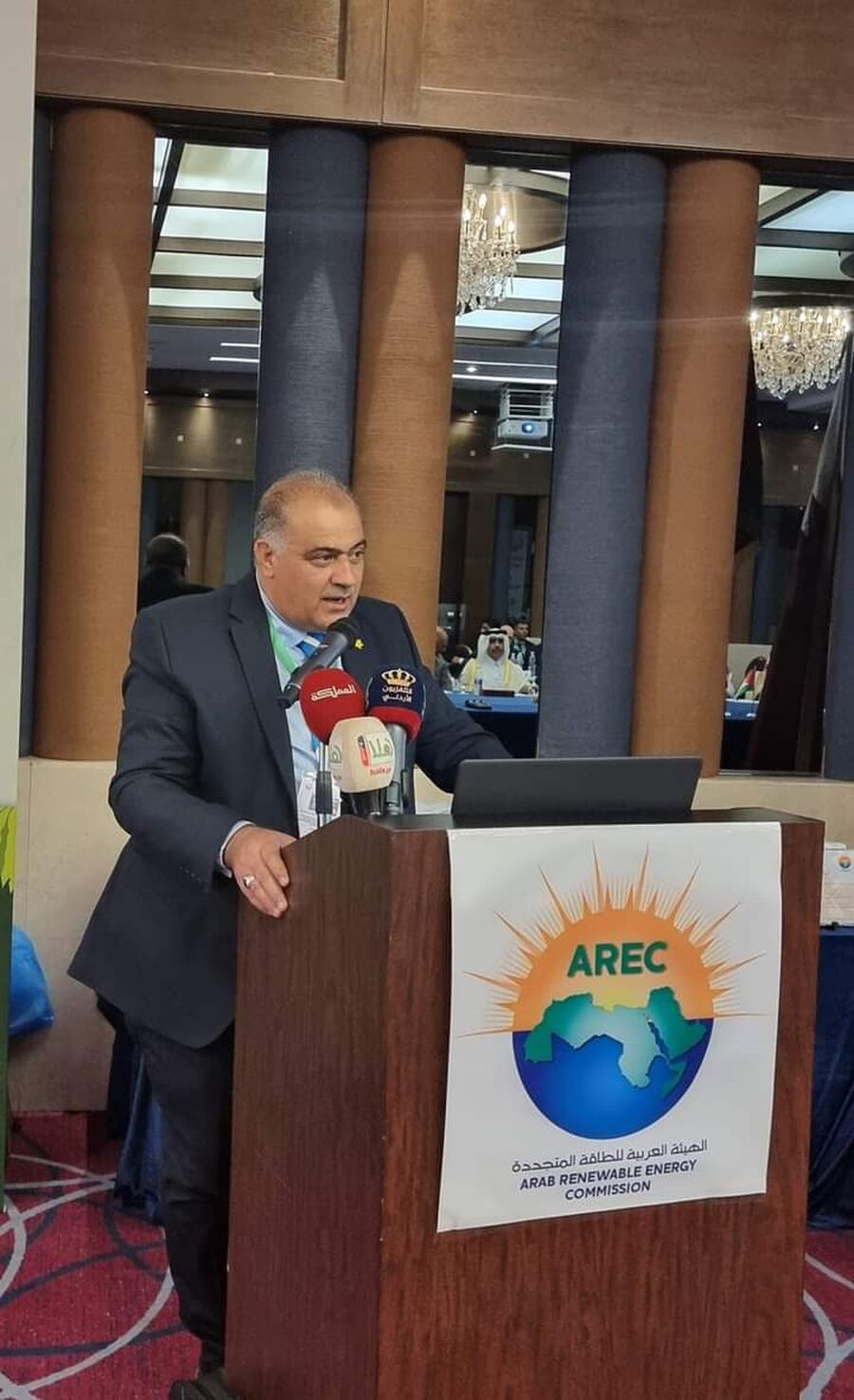 الطعاني سفيرا للاتحاد العالمي للطاقة الذكية