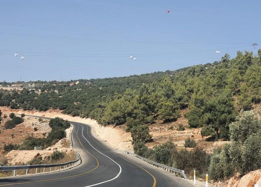 مطالبات بإنارة طريق اشتفينا التلفريك