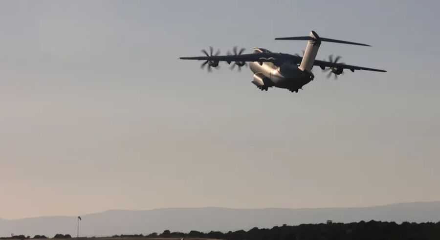 السودان يمدد إغلاق المجال الجوي حتى