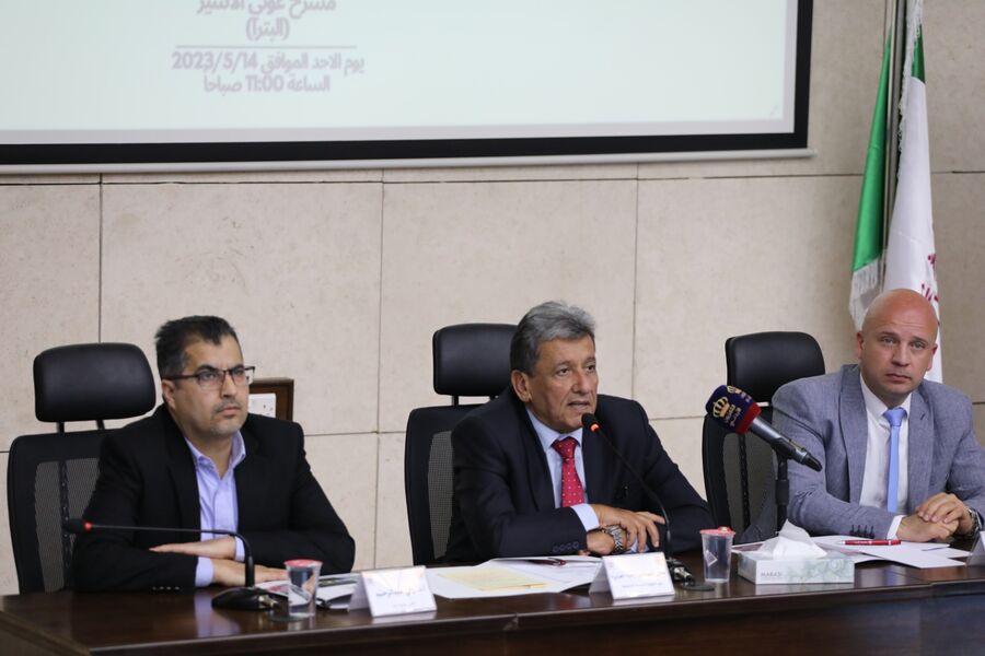 وزير الشؤون السياسية يؤكد أهمية دمج