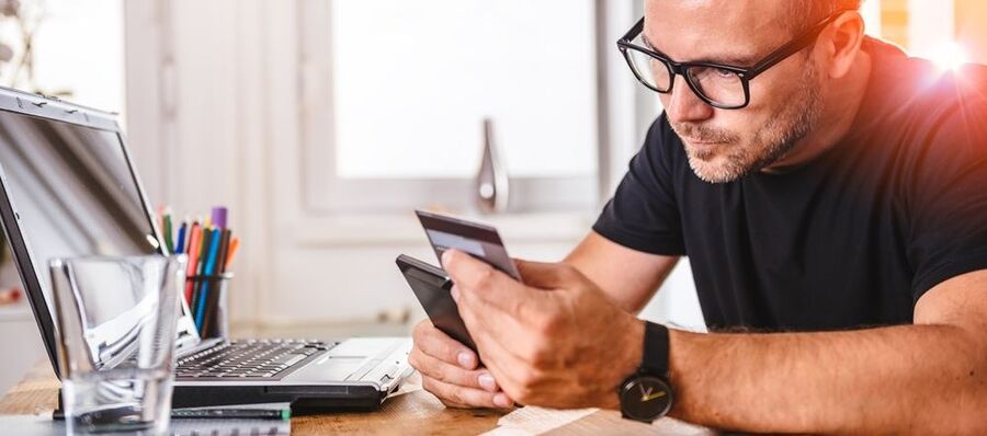 رقمنة 118 خدمة حكومية جديدة في