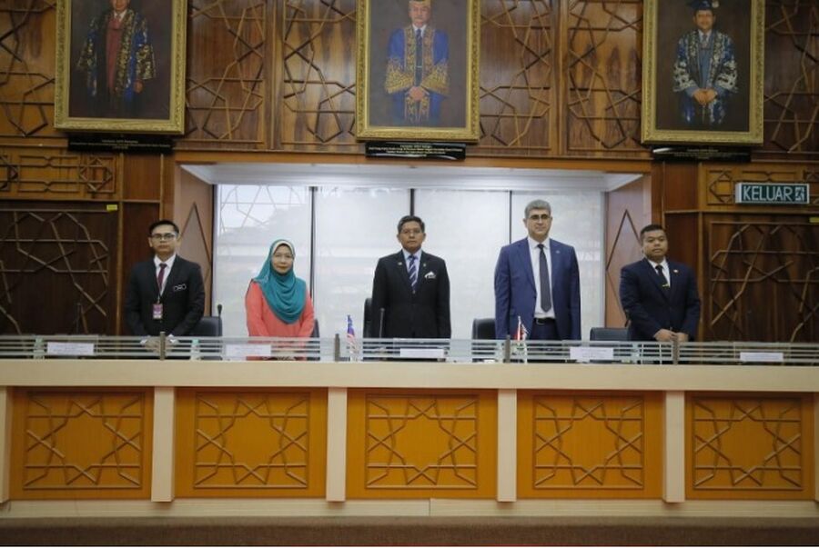 توقيع مذكرات تفاهم بين جامعة الزرقاء