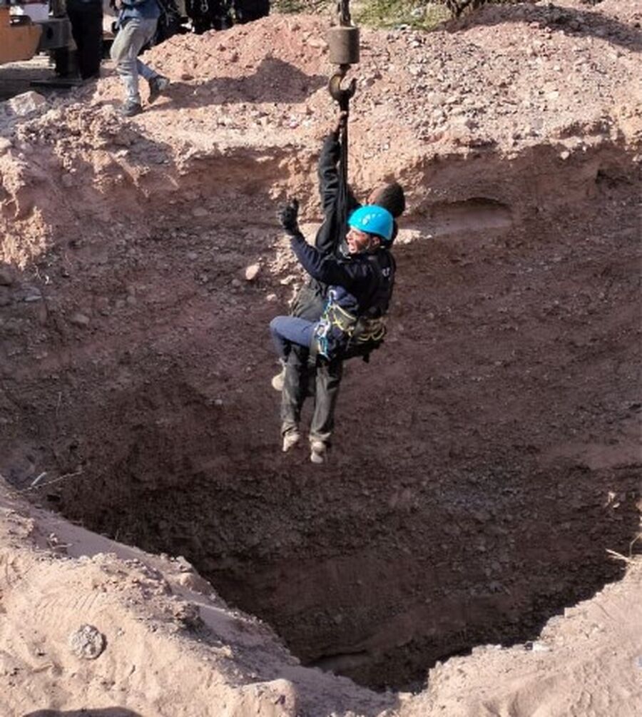 وفاة شخص بانهيار اتربة داخل حفرة