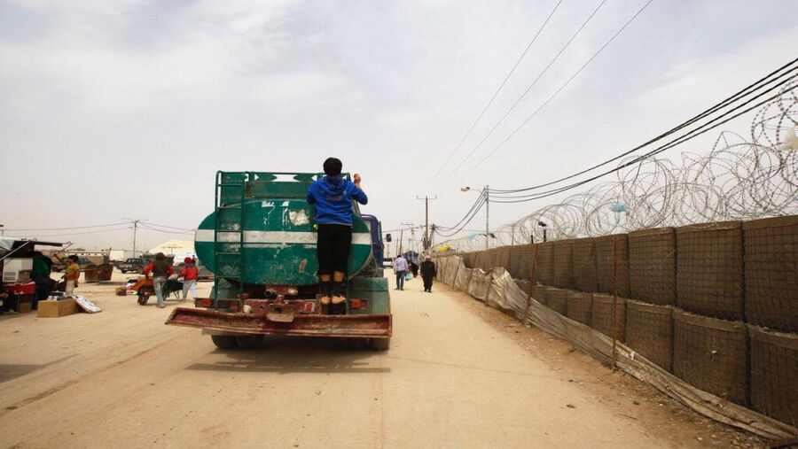 وزير الخارجية السوري يؤكد أن اللاجئين