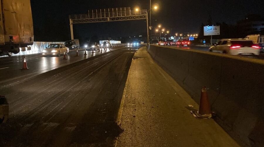 الأشغال: العمل بمشروع صيانة طريق المطار