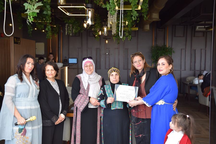 مال واعمال تكرم نخبة من الرياديات