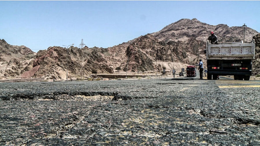 العقبة: إعادة تأهيل الطريق الخلفي بكلفة