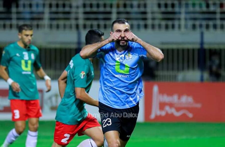 الفيصلي يتفق مع احسان حداد على