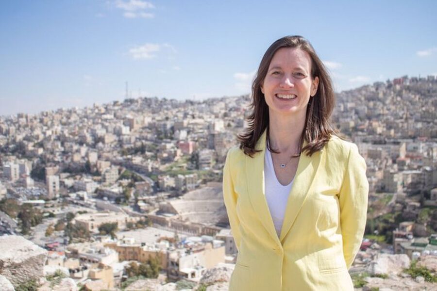 السفيرة البريطانية تهنئ بعيد الاستقلال