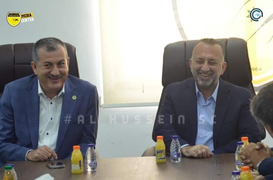 وفد من نادي الوحدات في مقر