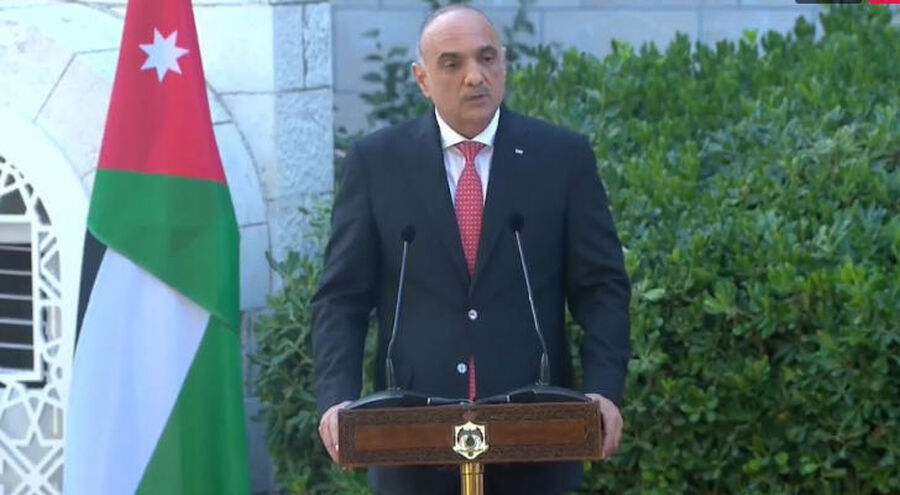 الخصاونة بذكرى الاستقلال: تحية إكبار للأردنيين