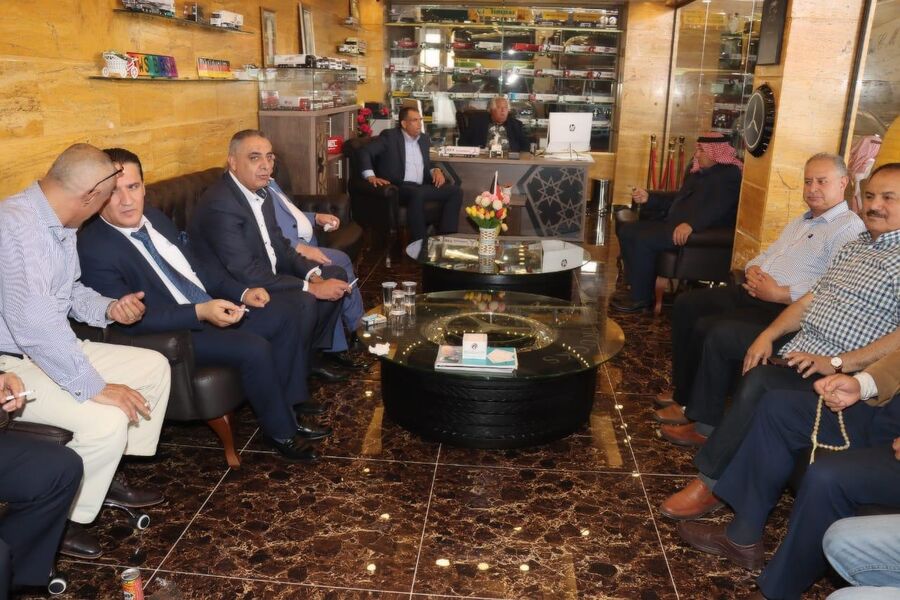 افتتاح معرض البشابشة لسيارات الشحن الكبيرة