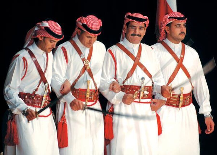 فرقة معان تطلق اغنية بمناسبة زفاف