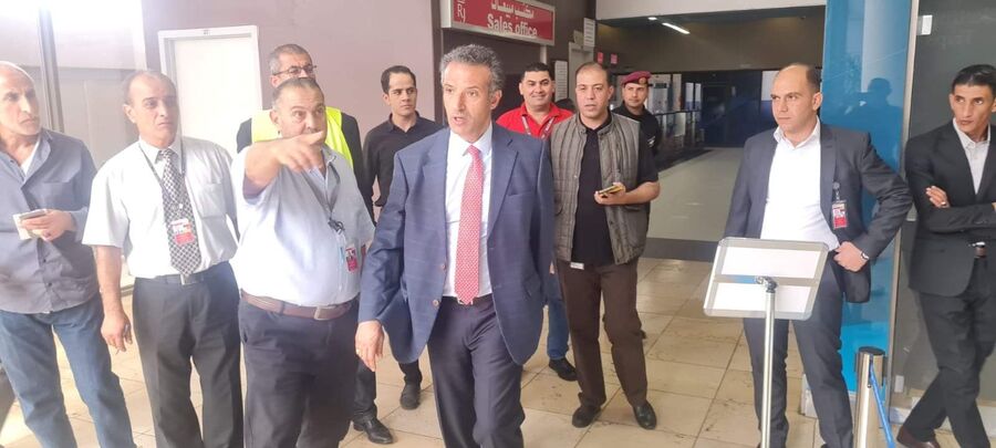 رئيس سلطة العقبة يتفقد المشاريع التطويرية