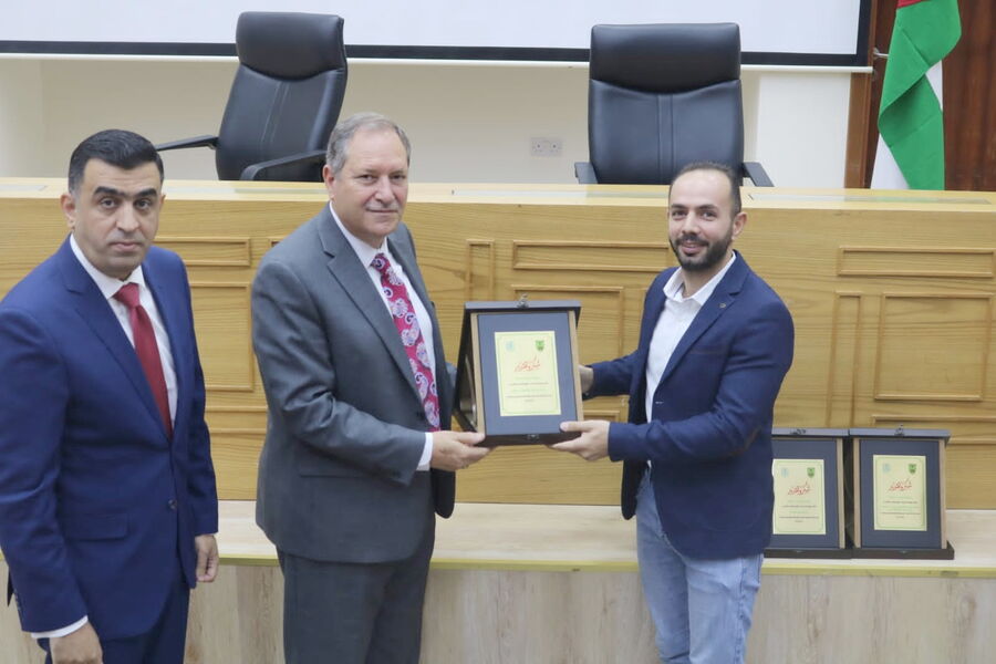 يوم علمي لكلية نظم وتكنولوجيا المعلومات