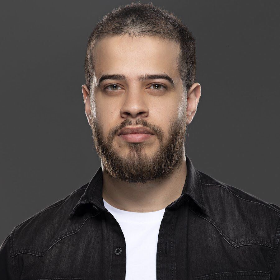 أدهم النابلسي يرد على الاشاعات: ليست