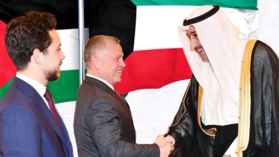 بهذه الكلمات هنأ فيصل الصباح بزفاف