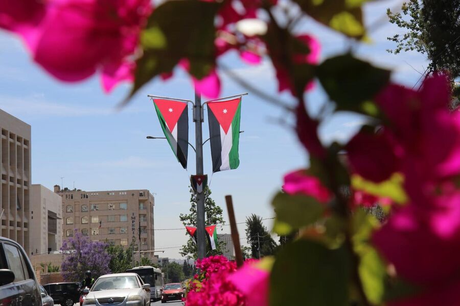 تفاصيل عقد قران الأمير الحسين على