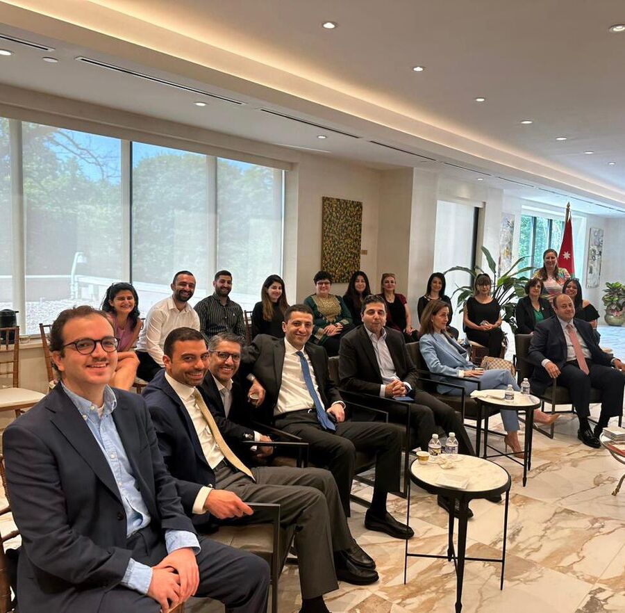 السفارة الأردنية في واشنطن تشارك الوطن