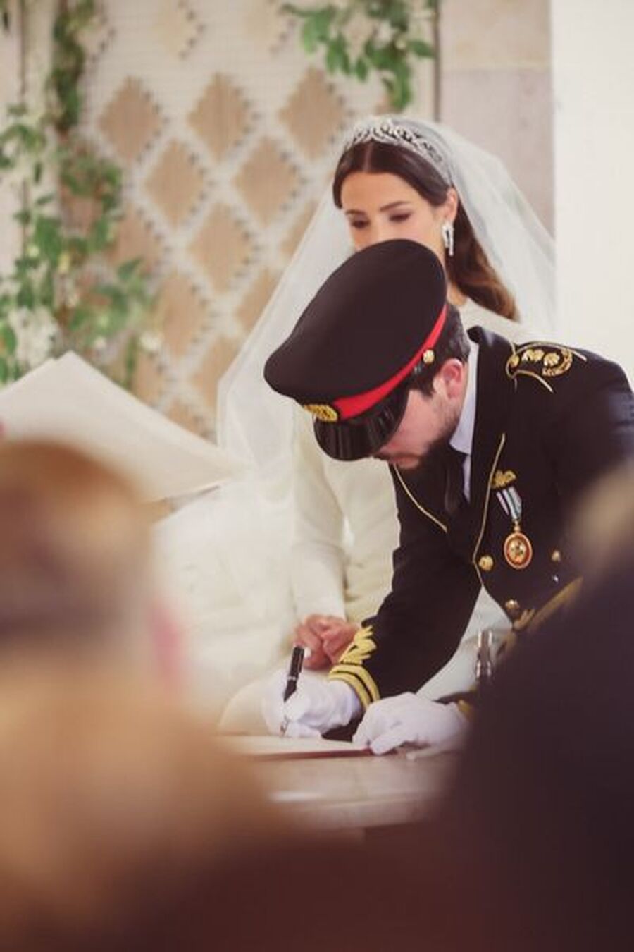 الملكة: اللهم بارك لهما وبارك عليهما