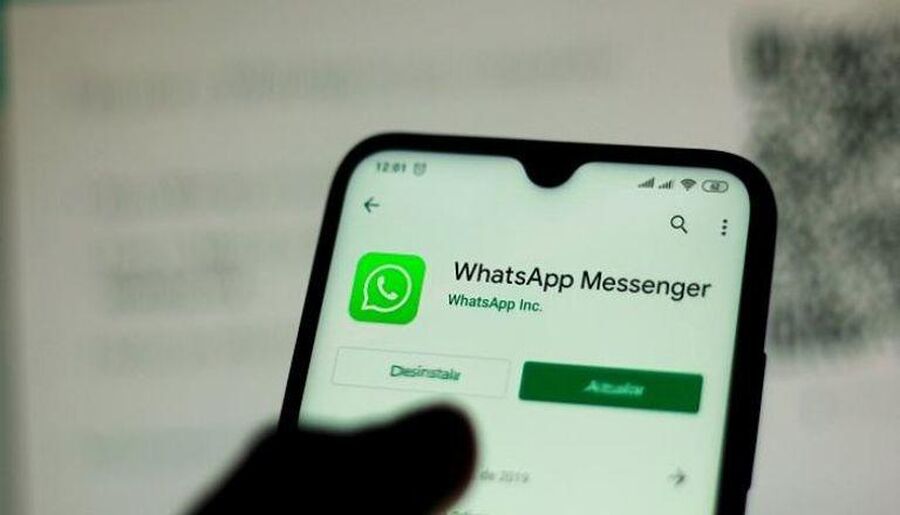 واتساب يطلق مركز الأمان للحماية من