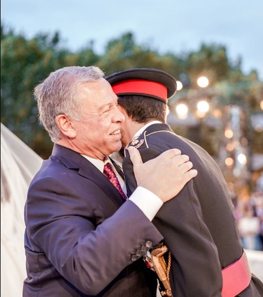 ما أعظم فرحة أبي الحسين وما