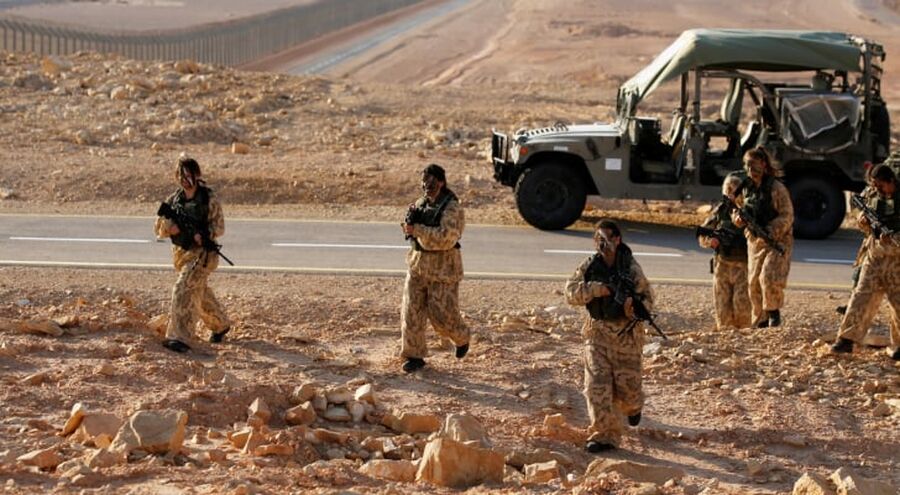 وزير الدفاع المصري يهاتف نظيره التابع