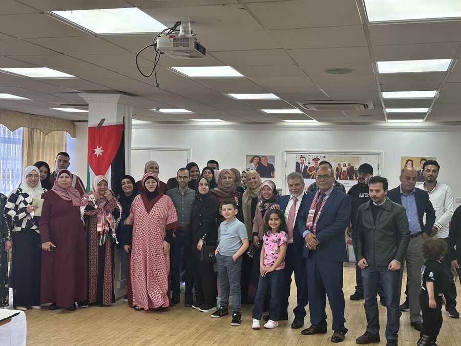 الأردنيون في بريطانيا يحتفلون بزفاف ولي