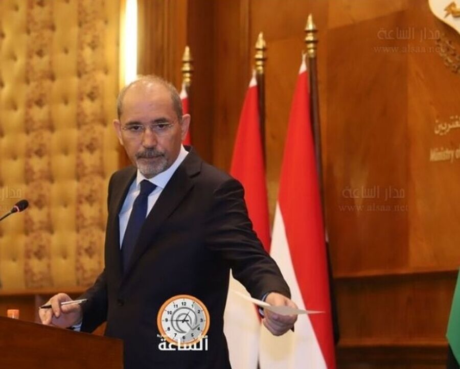 الصفدي إلى هنغاريا