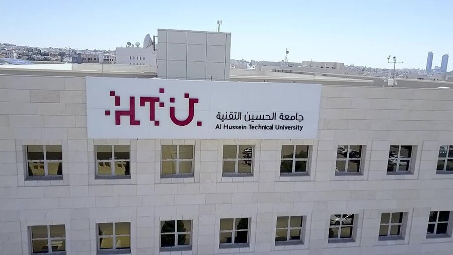 بنك الاتحاد يفرح بالحسين.. ويتبرع بمبلغ