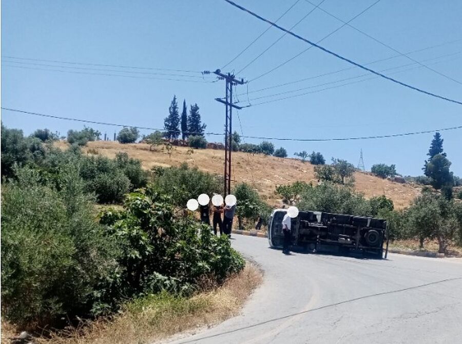 من يحمي طلبة مدرسة الكمشة يا