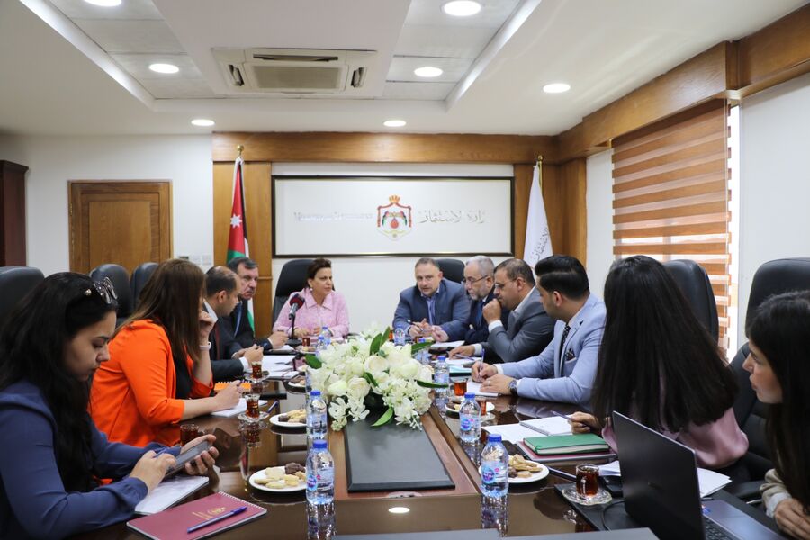 لجنة الاقتصاد والاستثمار النيابية تزور وزارة