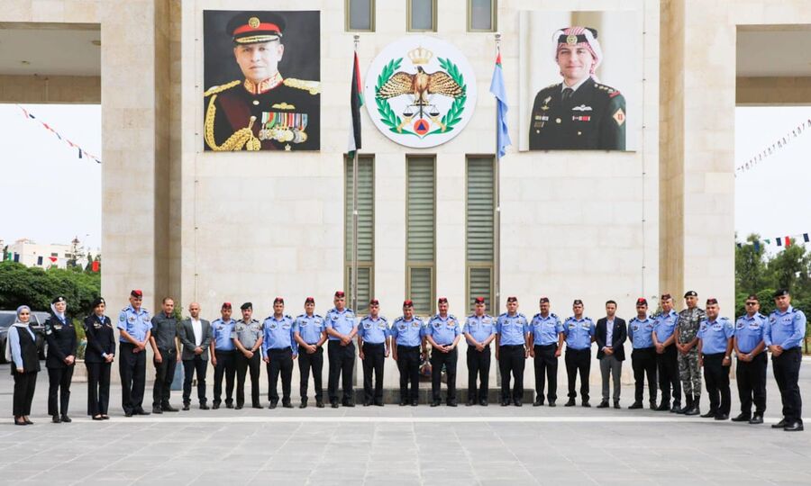 مديرية الأمن العام تودع مرتباتها المشاركة