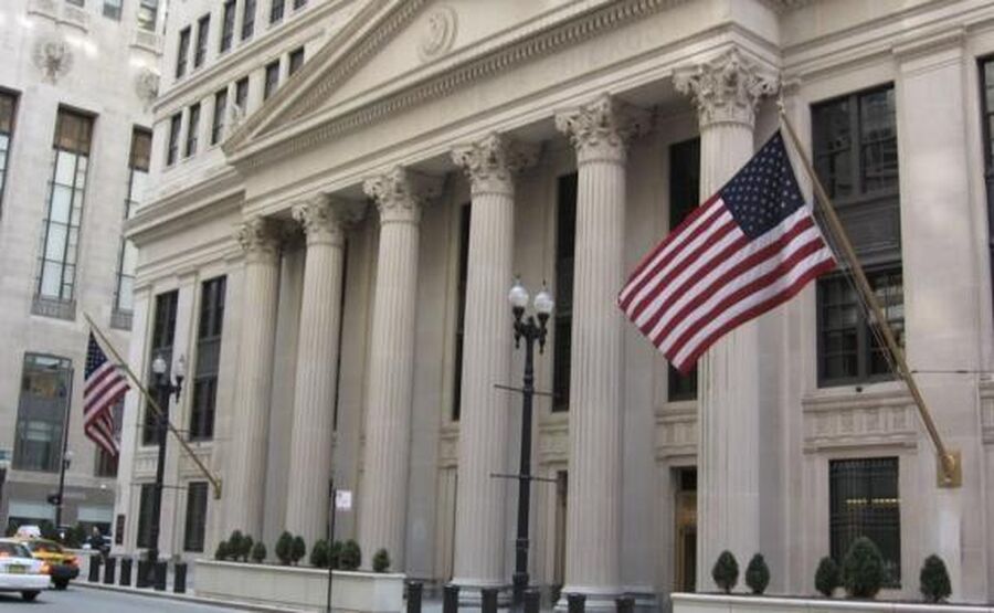 توقعات برفع الفيدرالي الأميركي الفائدة في