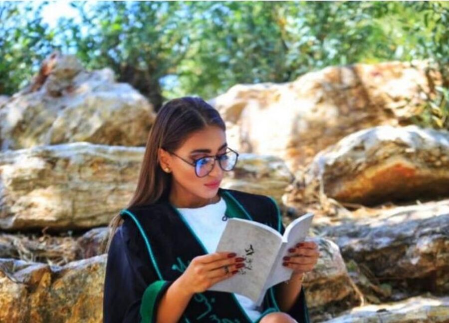 مجد عباسي تكتب .. . انهيارات