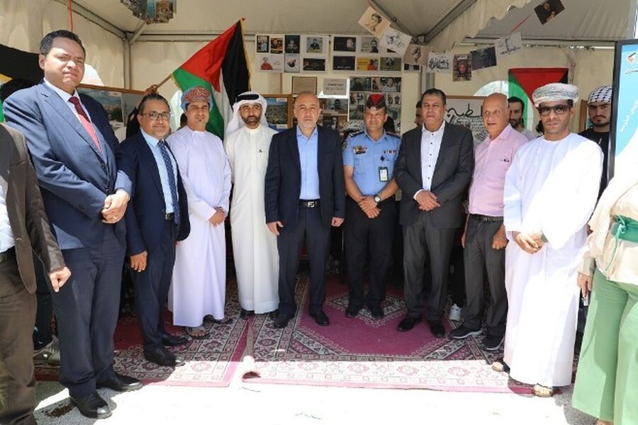 التطبيقية تحتفل باستقلال الأردن السابع والسبعين