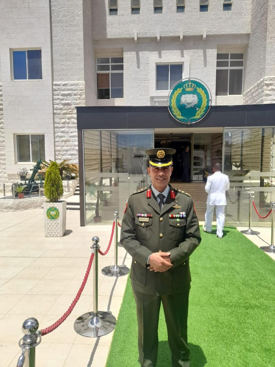 العقيد علي الشخاتره .. ألف مبروك