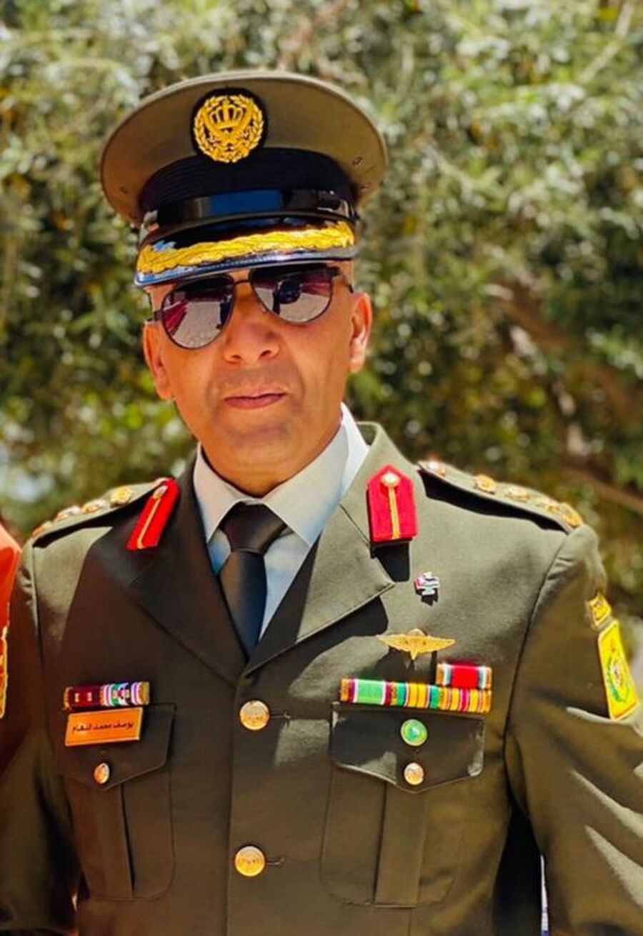 أبناء المرحوم فهد العموش يهنئون العقيد